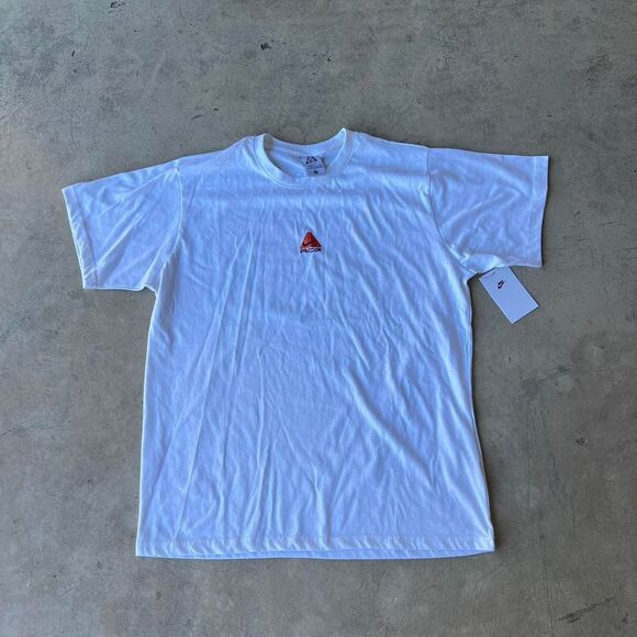 NWT Nike ACG Center Swoosh Tee y2k Mens size XL - Picture 1 of 2